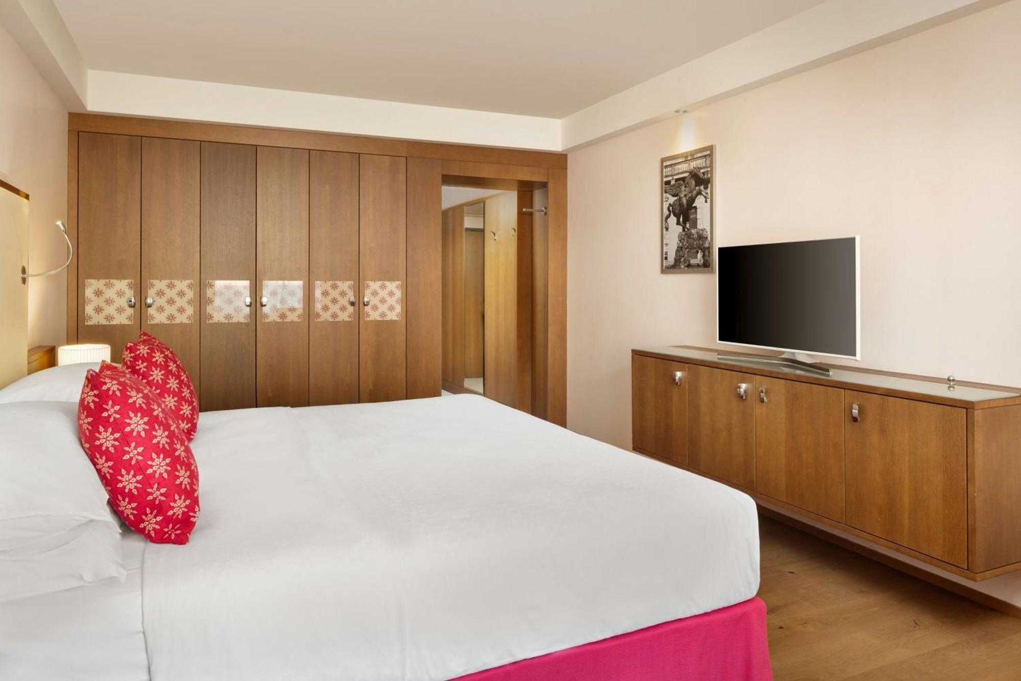 Sheraton Grand